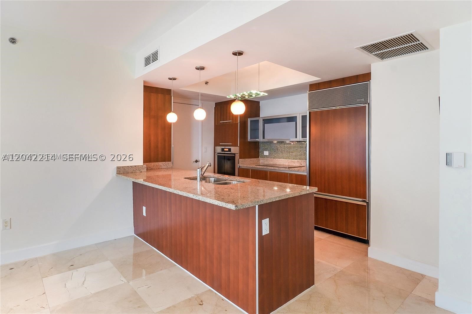 17201 Collins Ave+Den #803, Sunny Isles Beach FL 33160