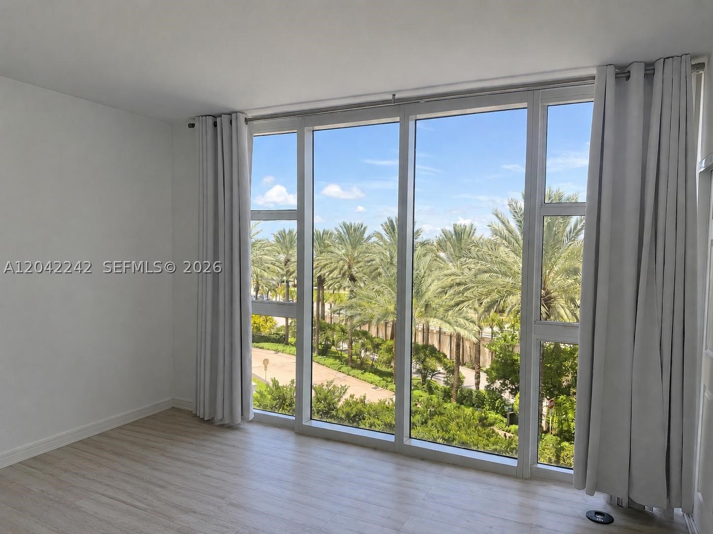 10275 Collins Ave #431, Bal Harbour FL 33154