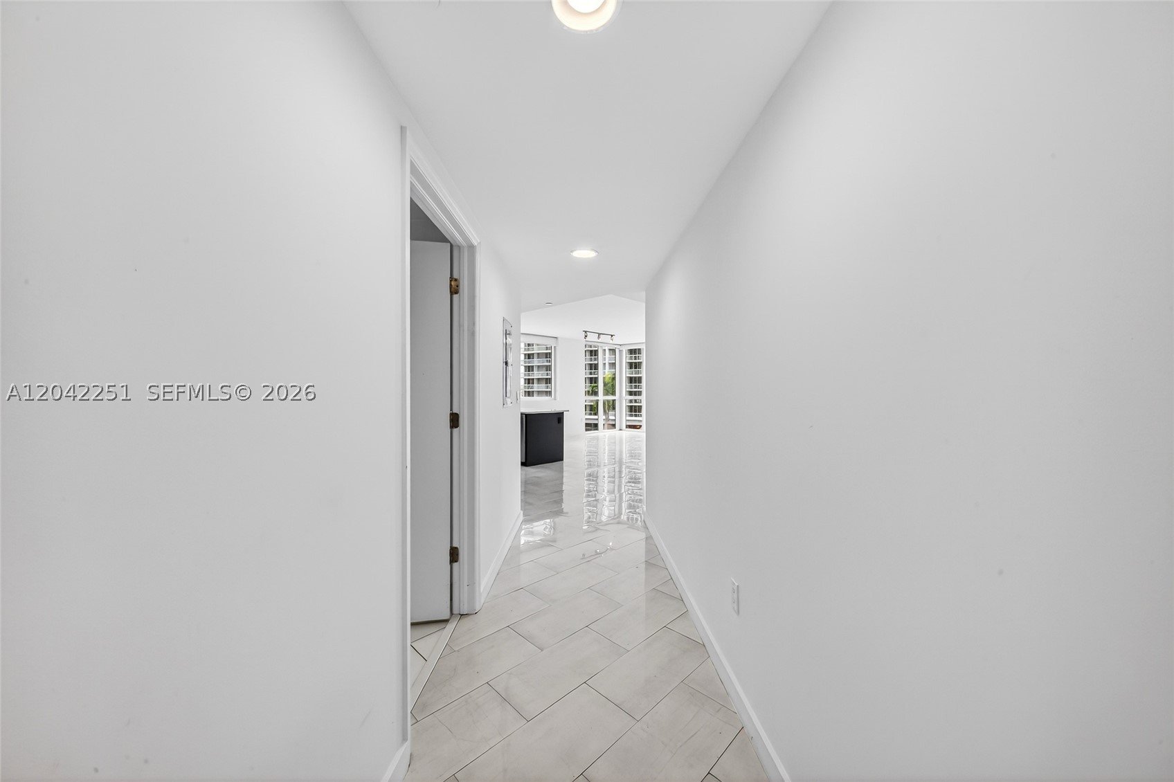 500 Brickell Ave #501, Miami FL 33131