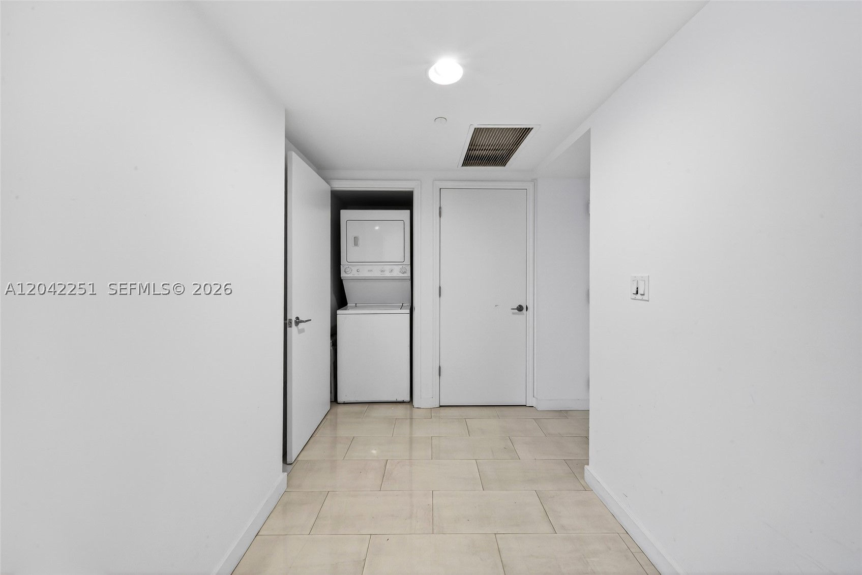 500 Brickell Ave #501, Miami FL 33131