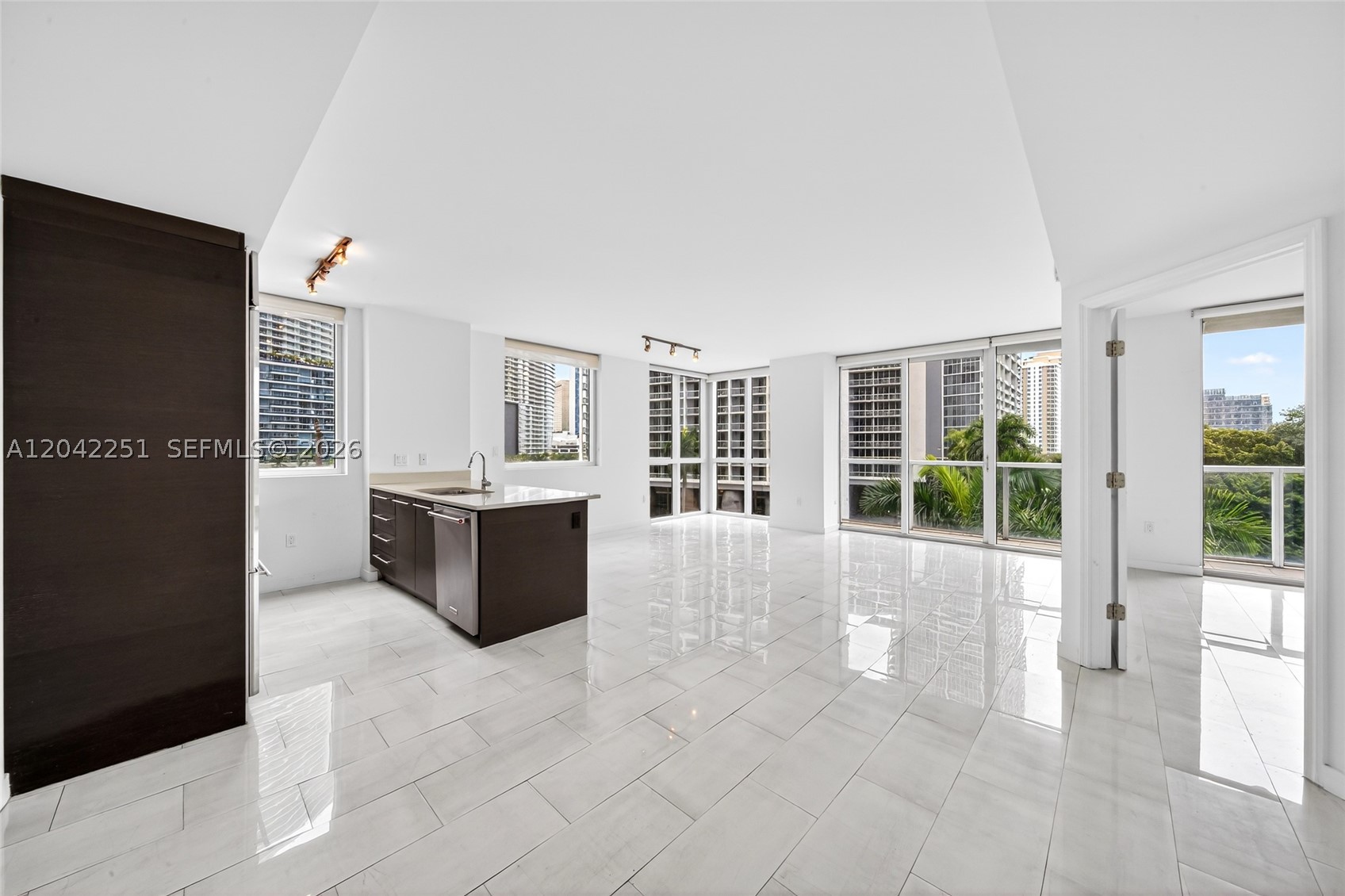 500 Brickell Ave #501, Miami FL 33131
