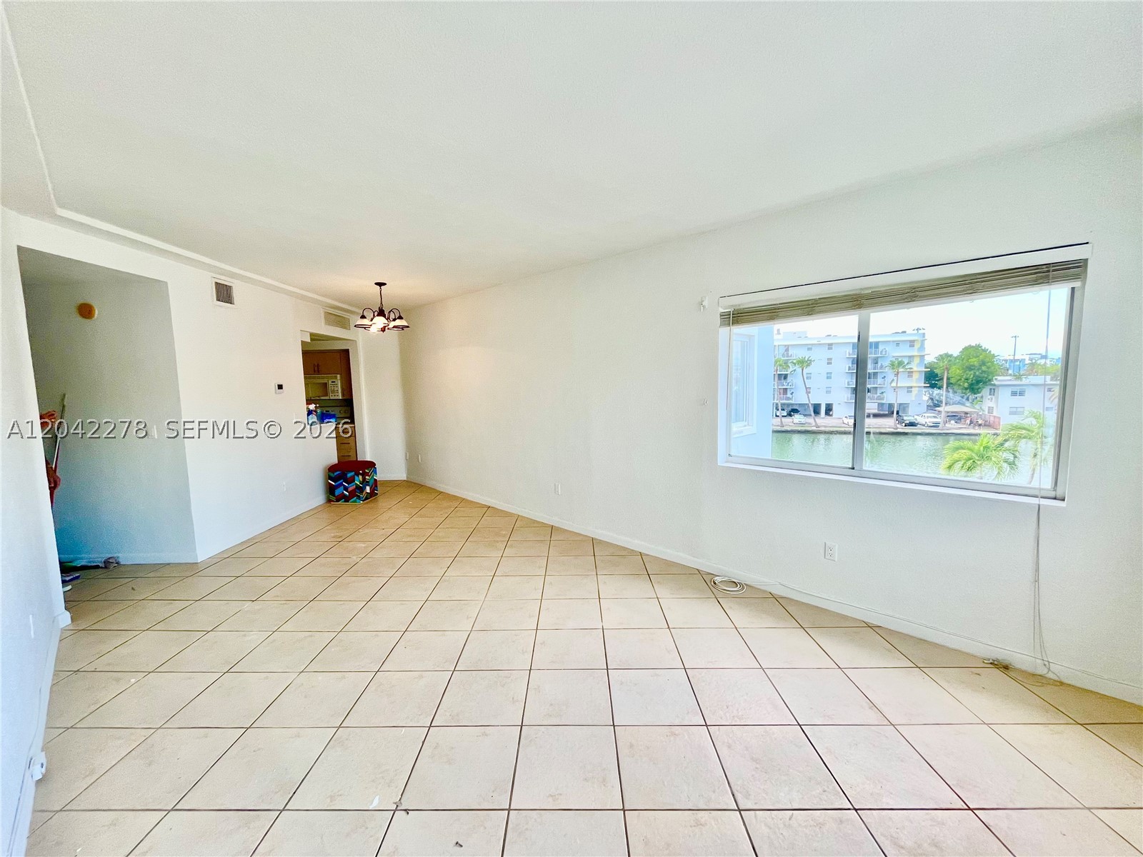 1185 Marseille Dr #309, Miami Beach FL 33141