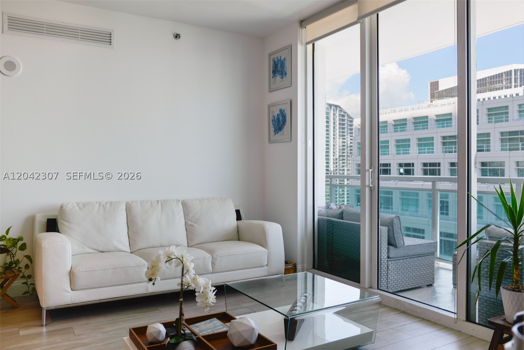950 Brickell Bay Dr #3406, Miami FL 33131