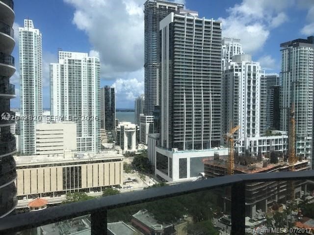 55 SW 9th St #2103, Miami FL 33130