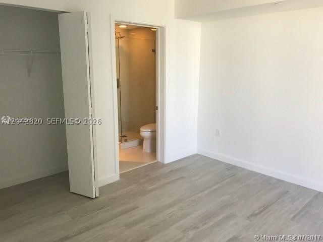55 SW 9th St #2103, Miami FL 33130