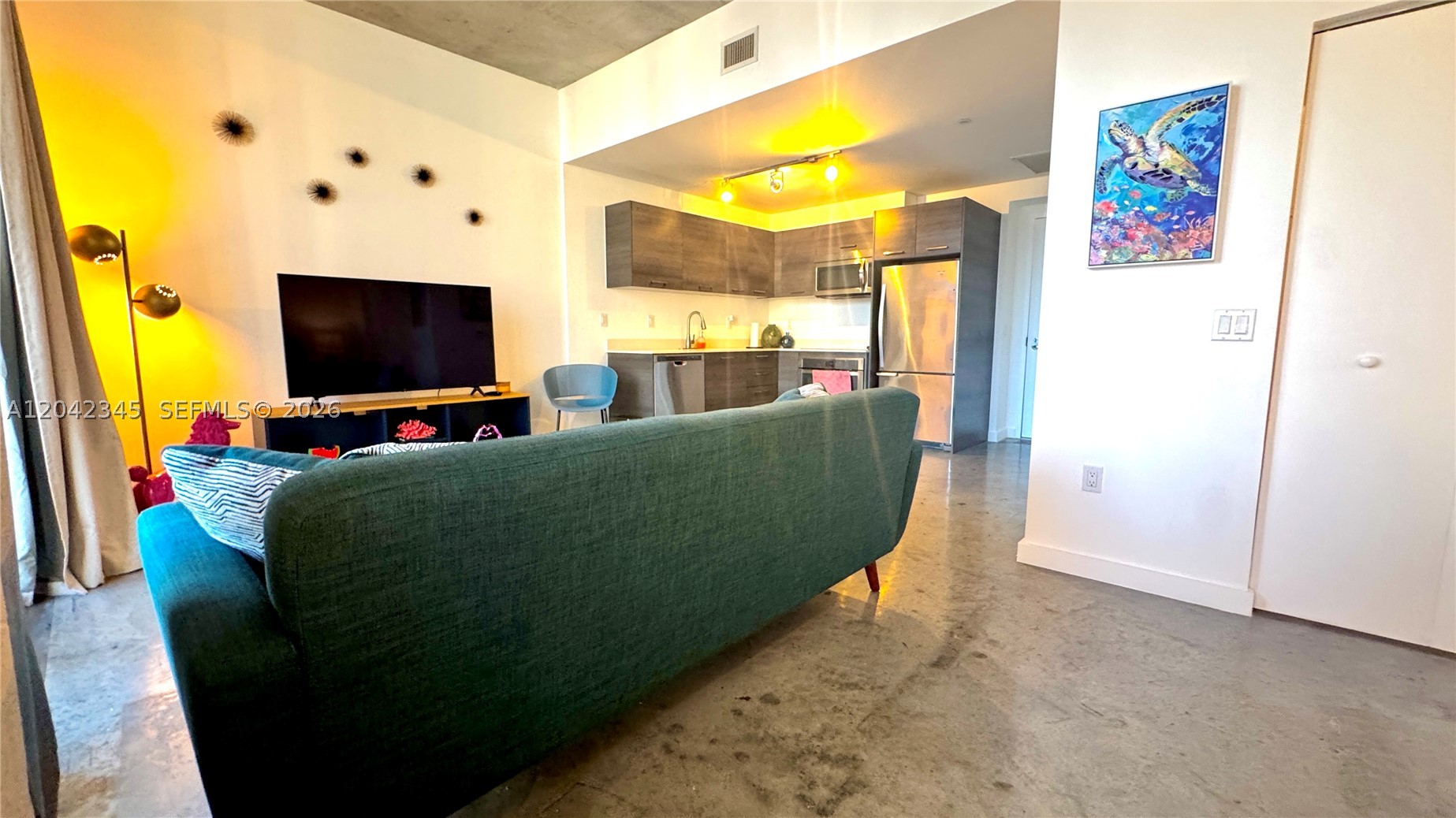 151 SE 1st St #2205, Miami FL 33131