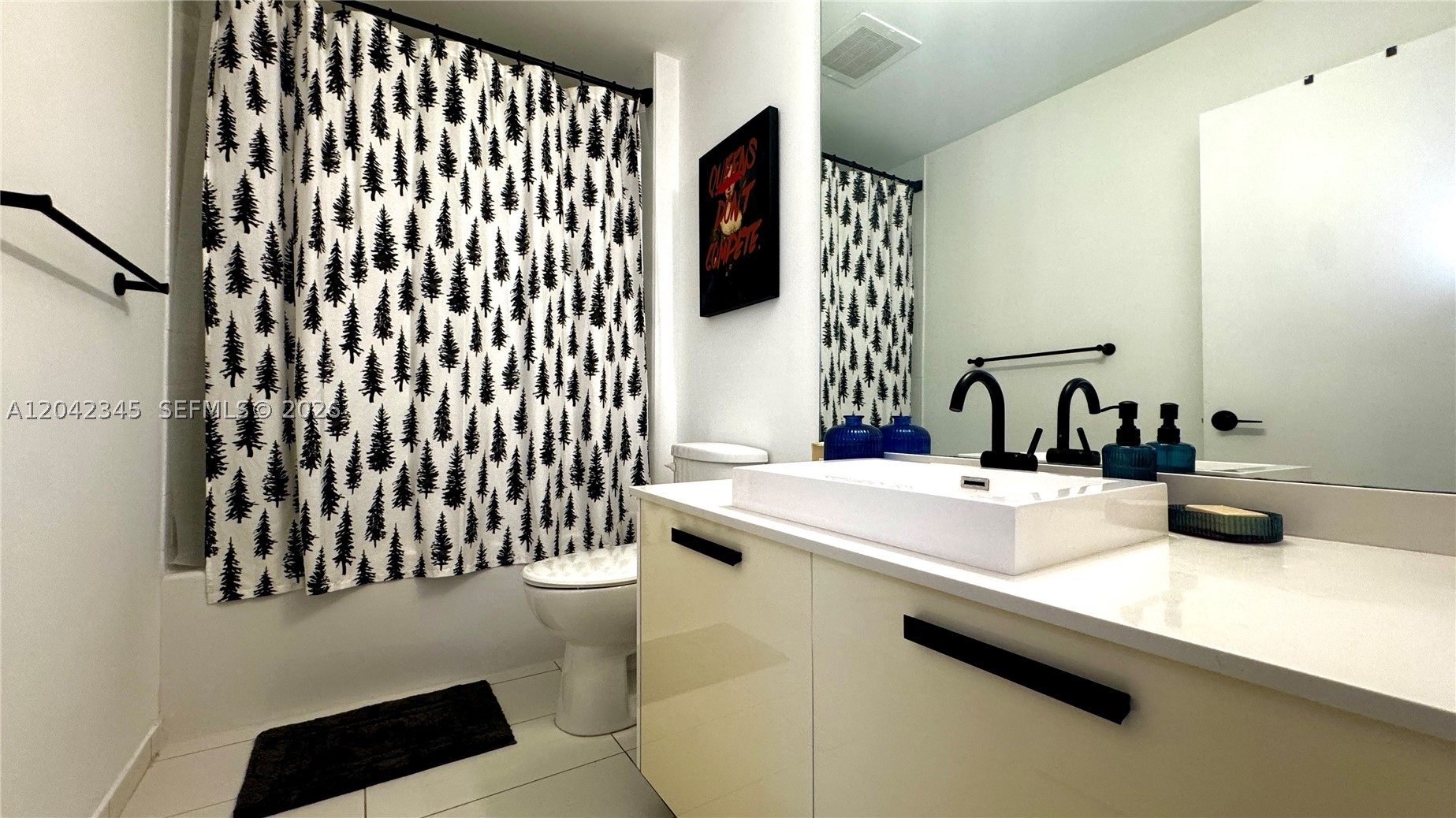 151 SE 1st St #2205, Miami FL 33131