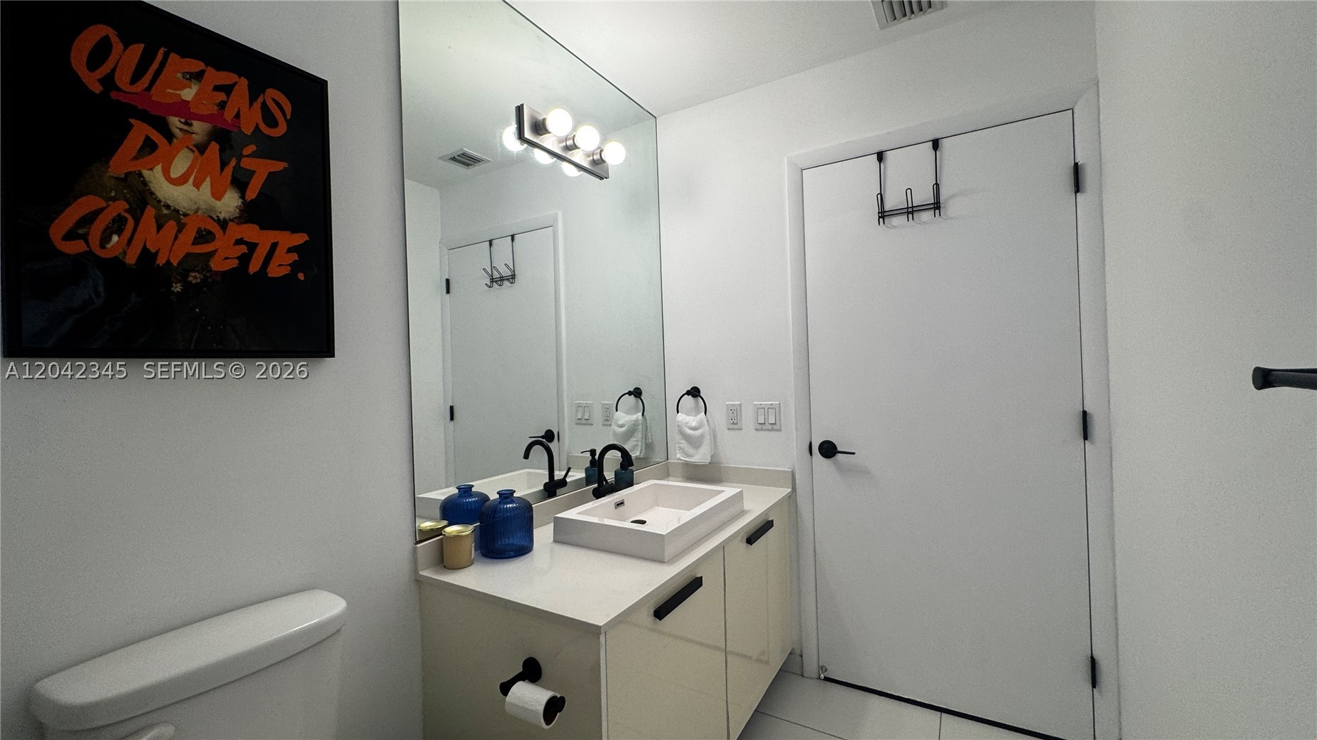 151 SE 1st St #2205, Miami FL 33131