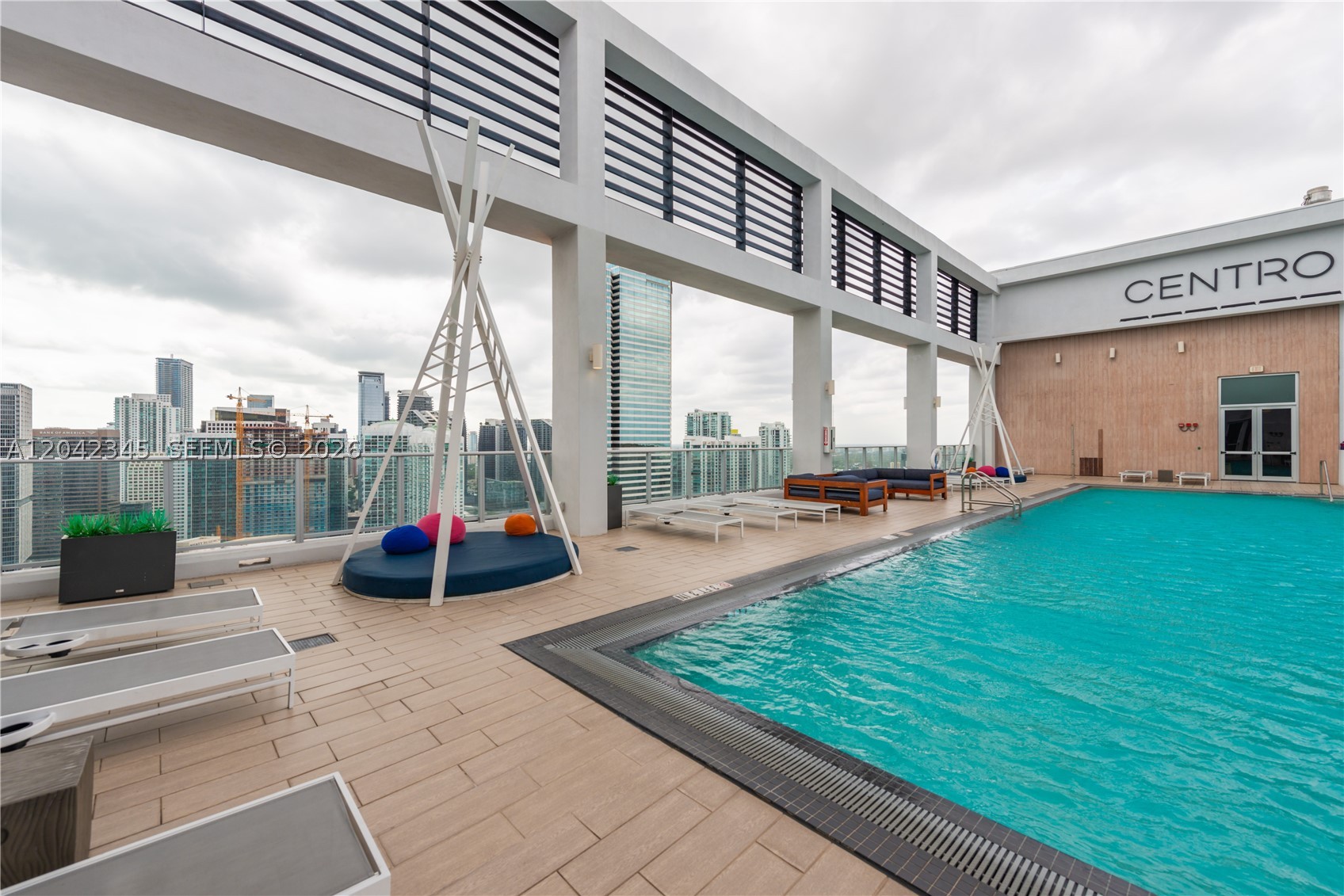 151 SE 1st St #2205, Miami FL 33131
