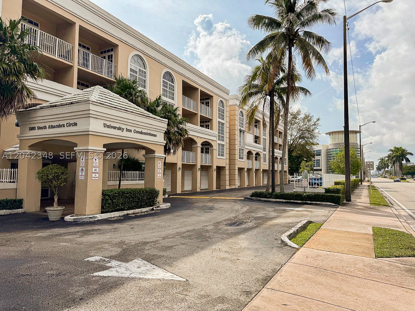 1280 S Alhambra Cir #2107, Coral Gables FL 33146