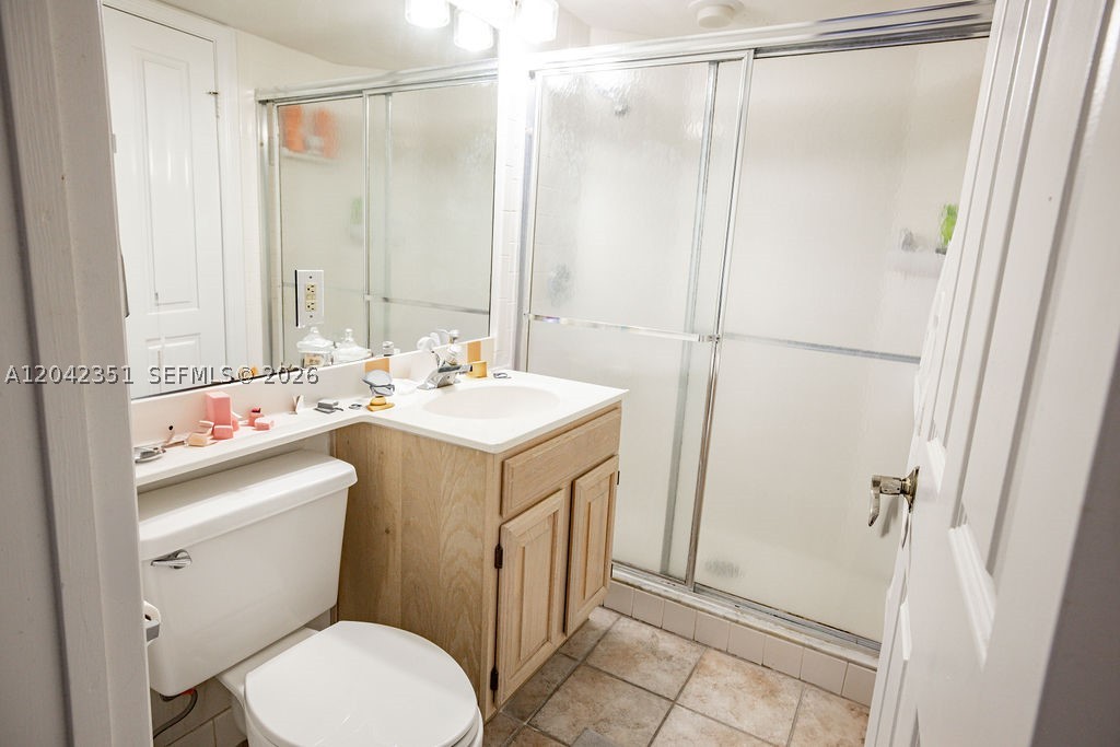 1280 S Alhambra Cir #2214, Coral Gables FL 33146