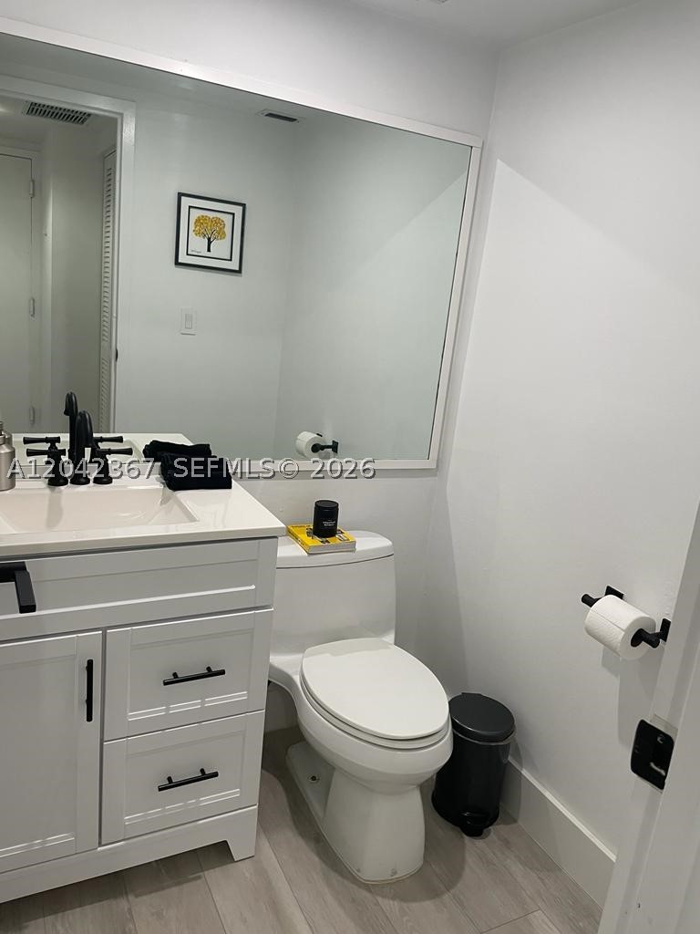 2333 Brickell Ave #314, Miami FL 33129