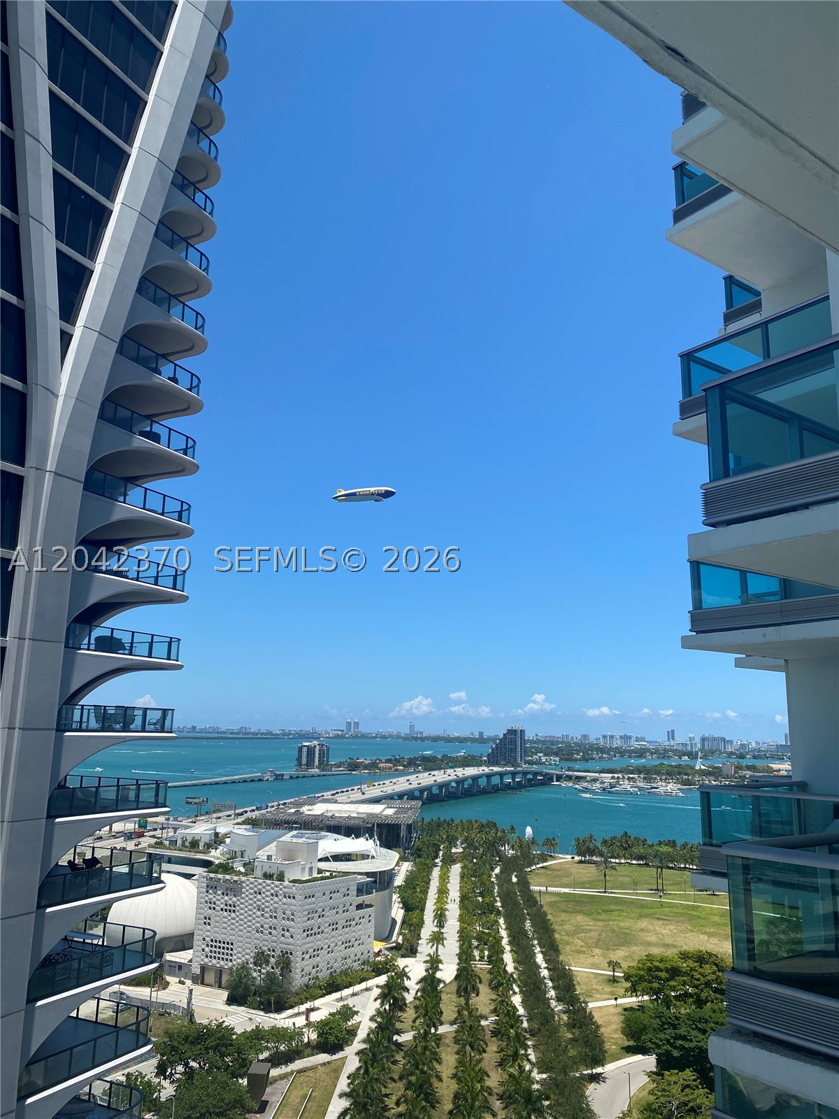 900 Biscayne Blvd #2312, Miami FL 33132