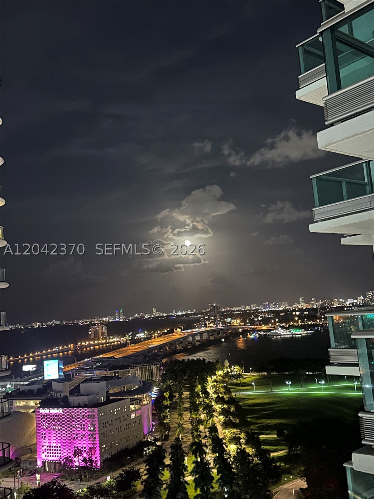 900 Biscayne Blvd #2312, Miami FL 33132
