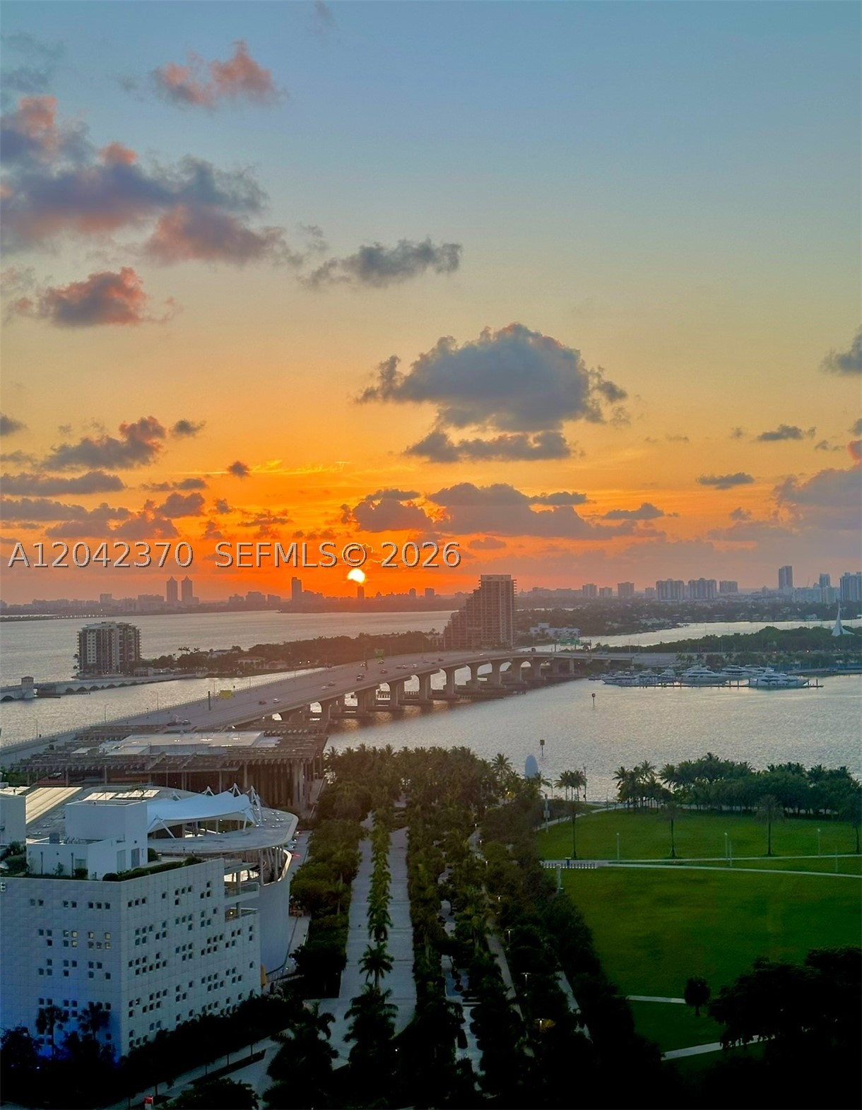 900 Biscayne Blvd #2312, Miami FL 33132