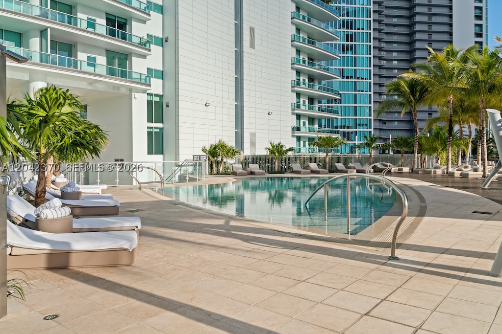 900 Biscayne Blvd #2312, Miami FL 33132