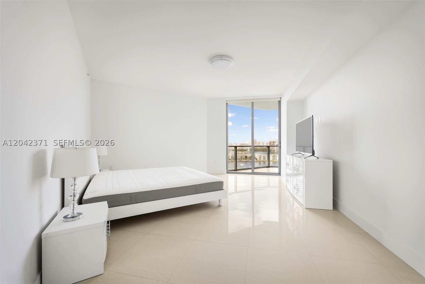 17301 Biscayne Blvd #1704, North Miami Beach FL 33160