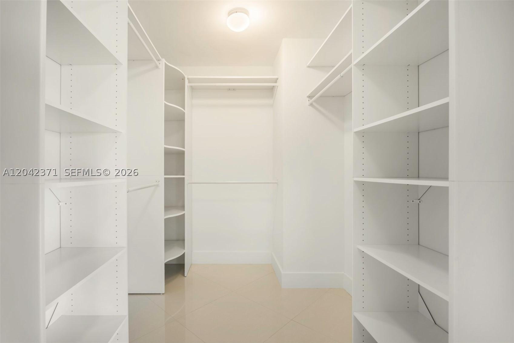 17301 Biscayne Blvd #1704, North Miami Beach FL 33160