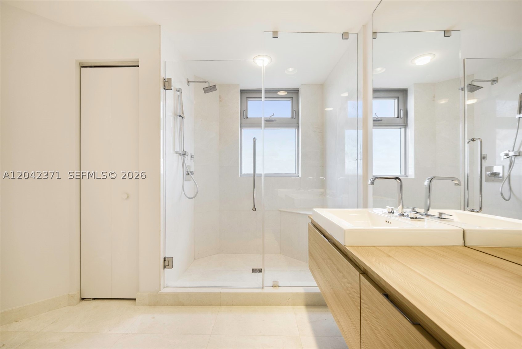 17301 Biscayne Blvd #1704, North Miami Beach FL 33160