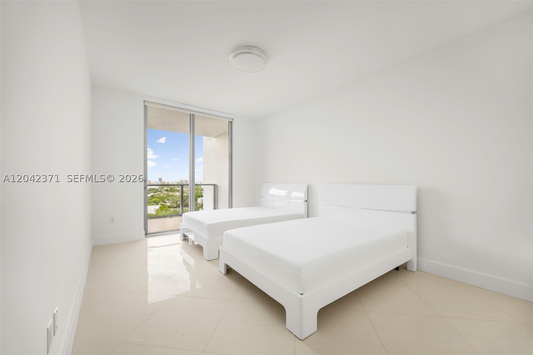 17301 Biscayne Blvd #1704, North Miami Beach FL 33160