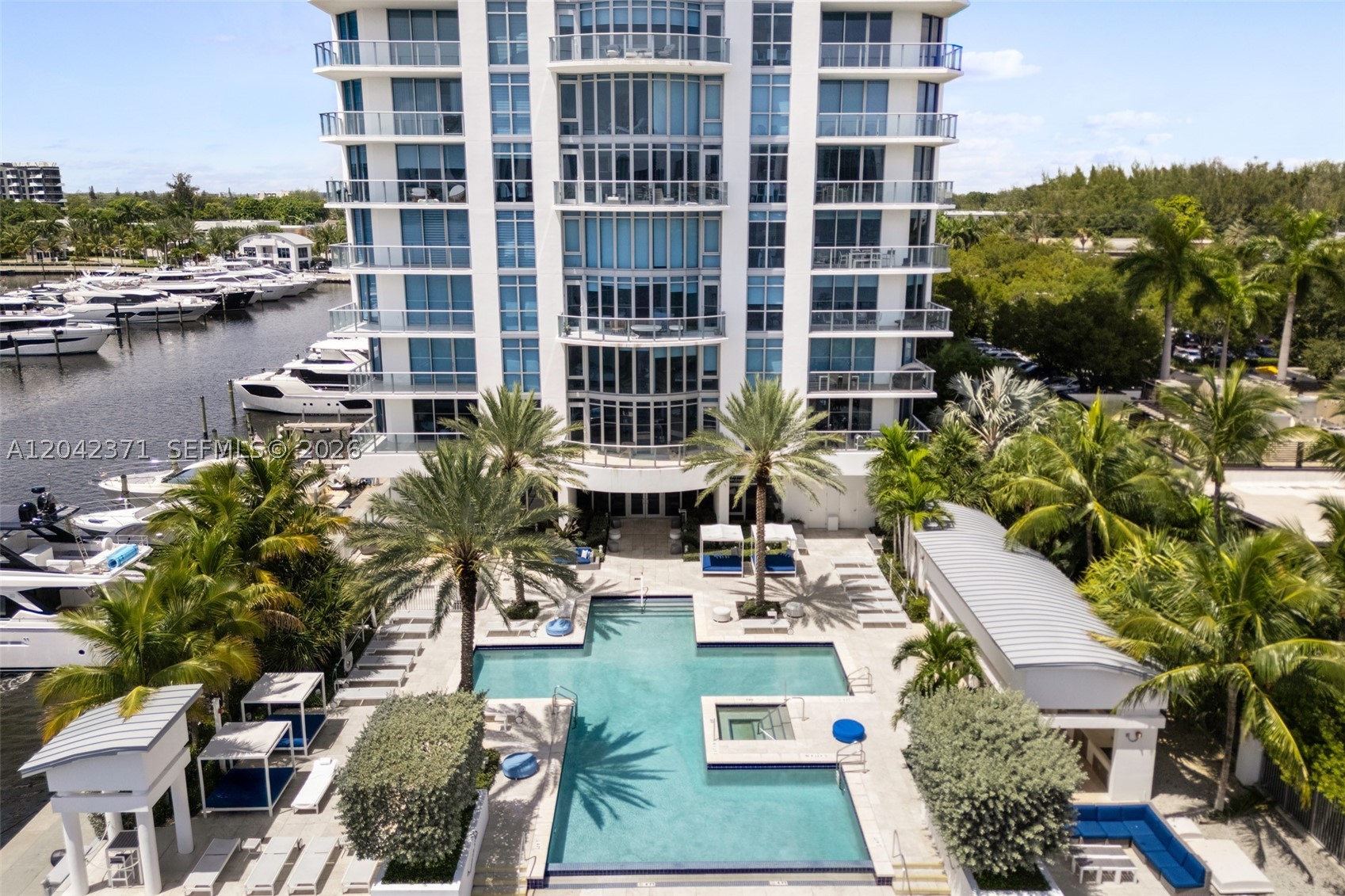 17301 Biscayne Blvd #1704, North Miami Beach FL 33160