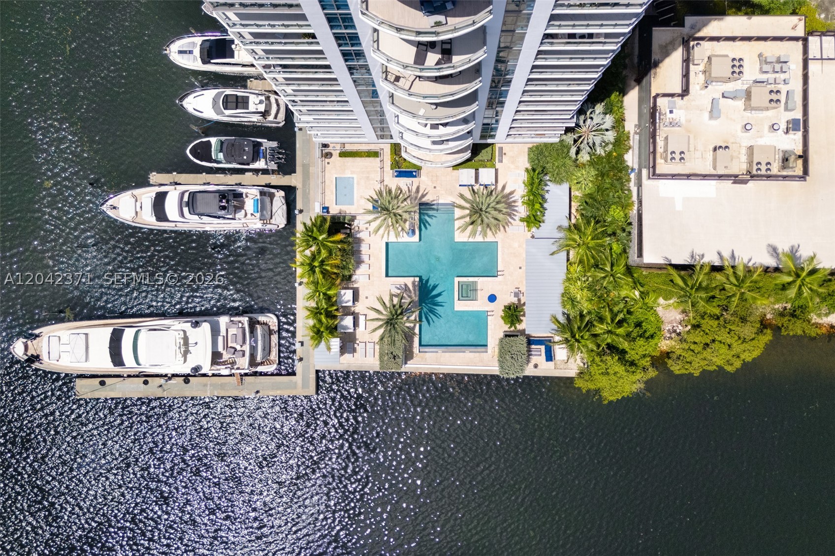 17301 Biscayne Blvd #1704, North Miami Beach FL 33160