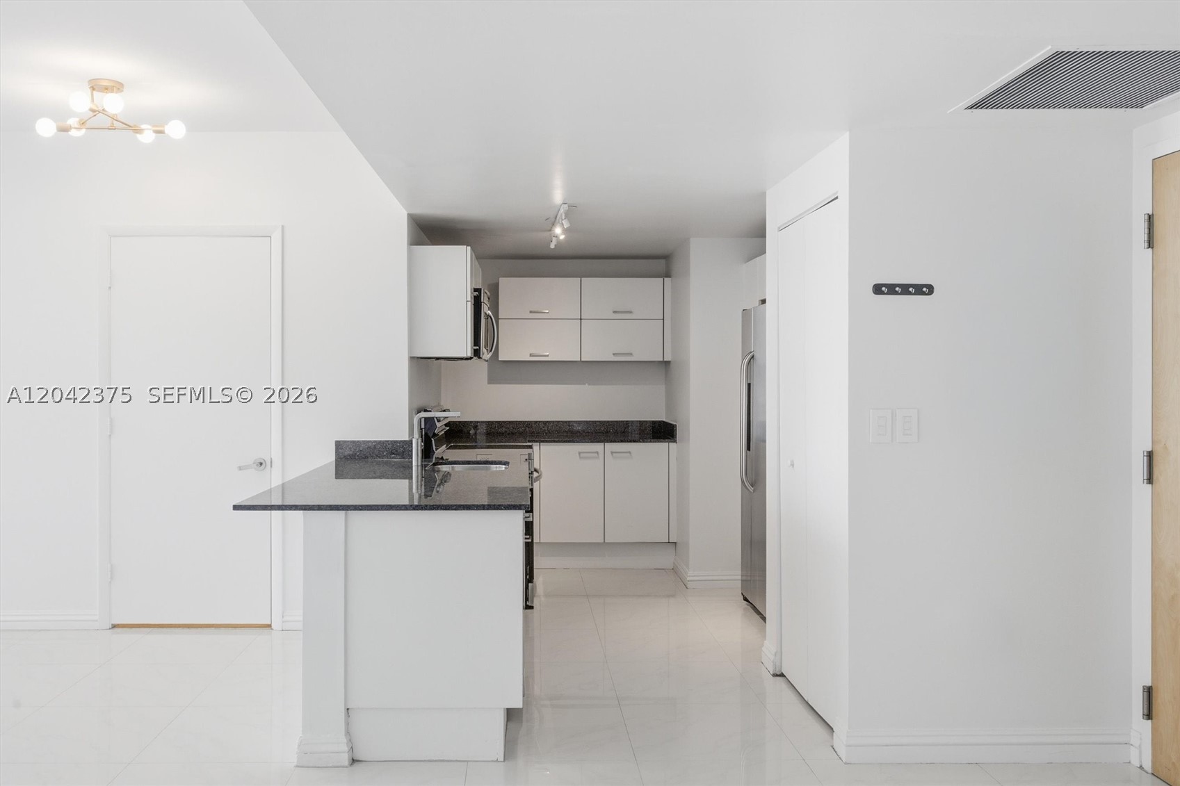 350 S Miami Ave #1903, Miami FL 33130
