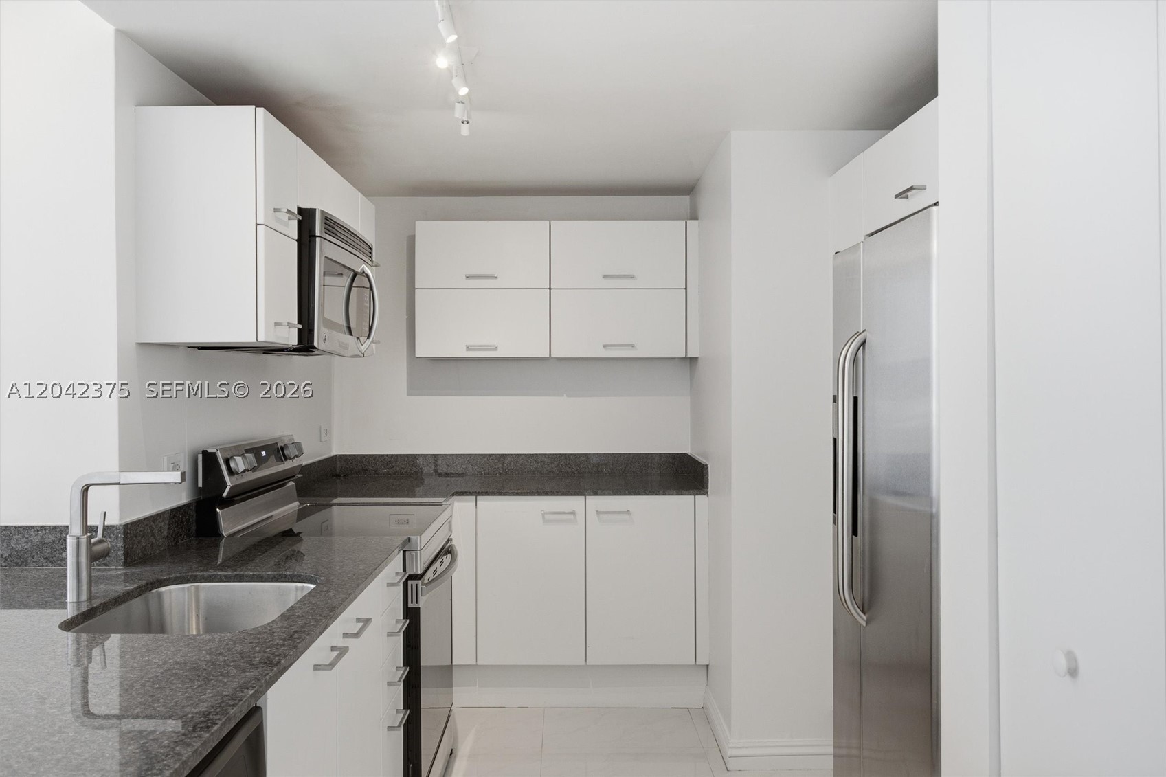 350 S Miami Ave #1903, Miami FL 33130