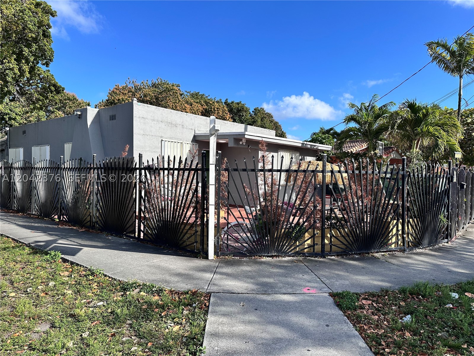 2737 NW 13th Ave, Miami FL 33142
