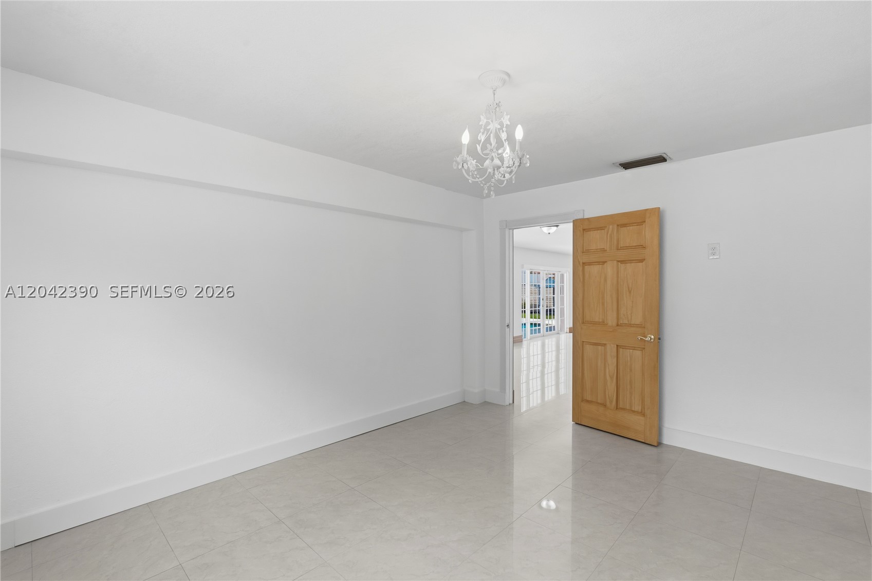 8197 W 14th Ct, Hialeah FL 33014