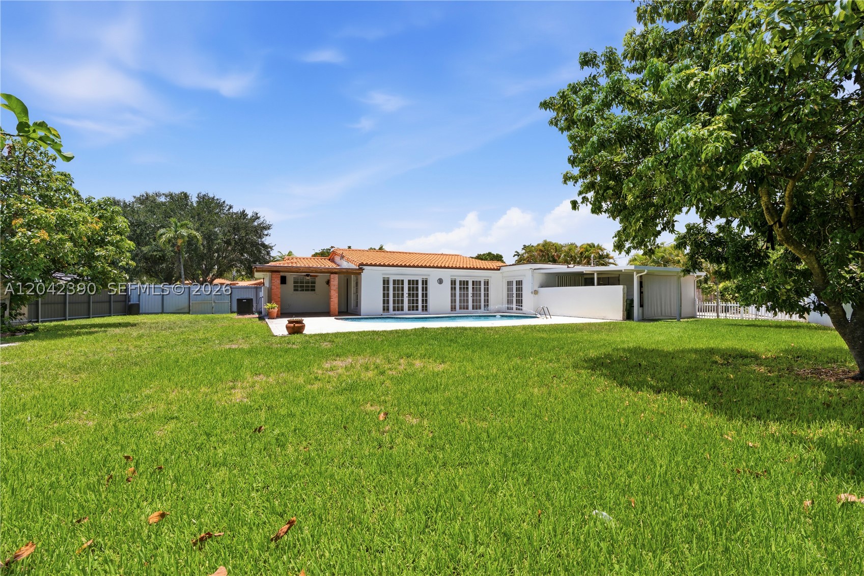 8197 W 14th Ct, Hialeah FL 33014