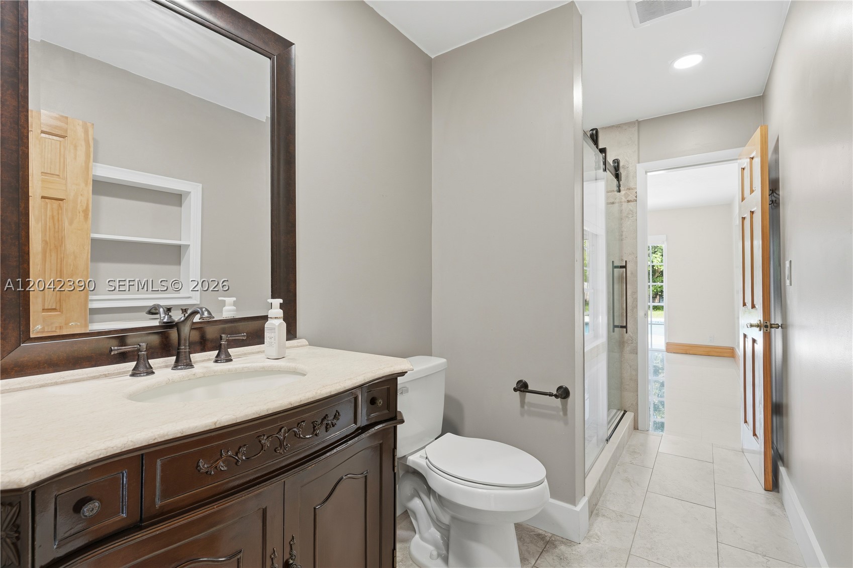 8197 W 14th Ct, Hialeah FL 33014