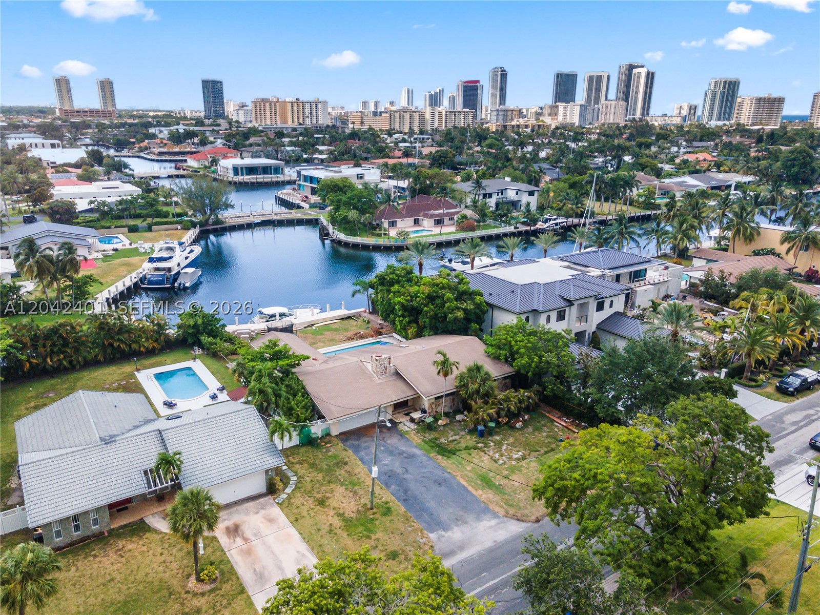 496 Holiday Dr, Hallandale Beach FL 33009