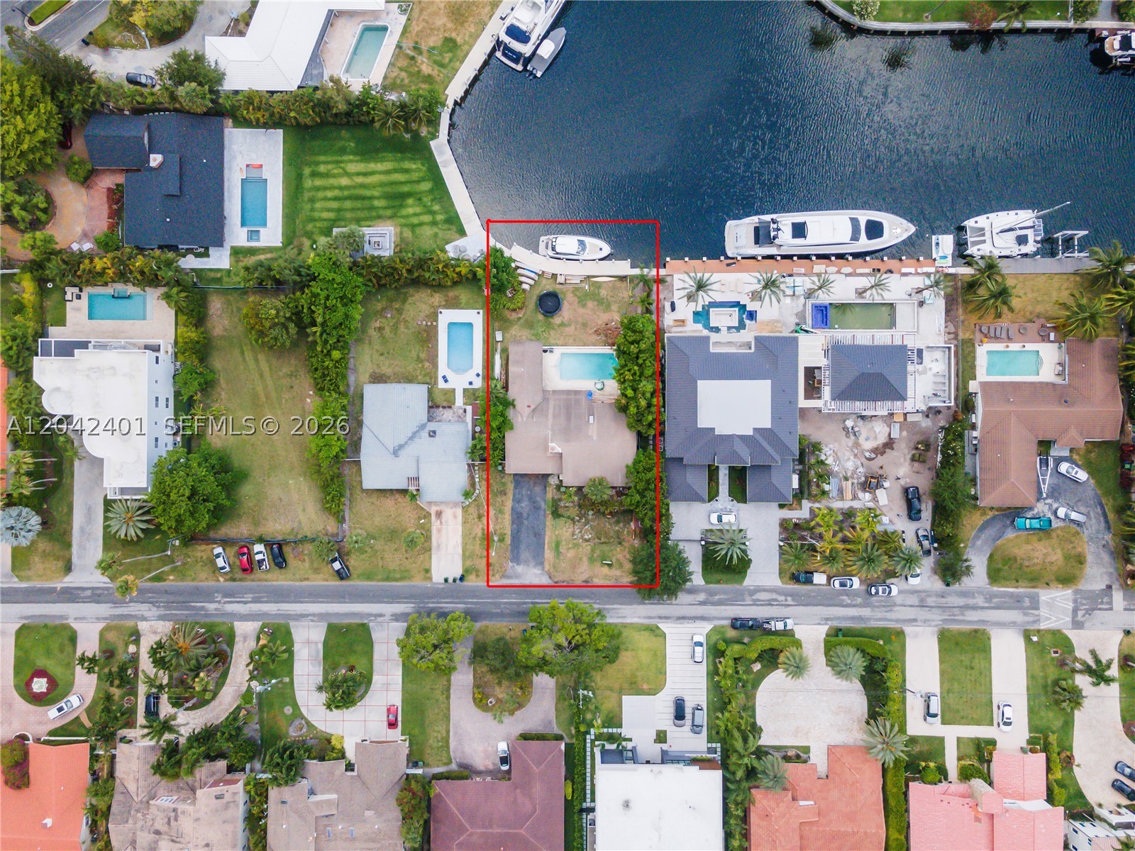 496 Holiday Dr, Hallandale Beach FL 33009