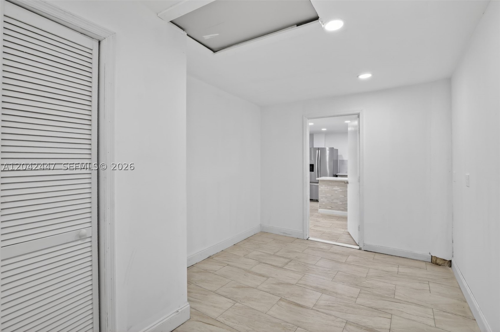 14401 SW 23rd St, Davie FL 33325