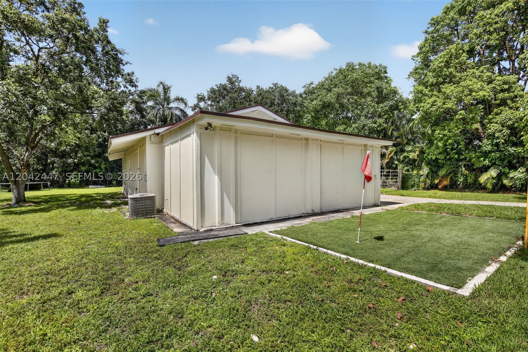 14401 SW 23rd St, Davie FL 33325