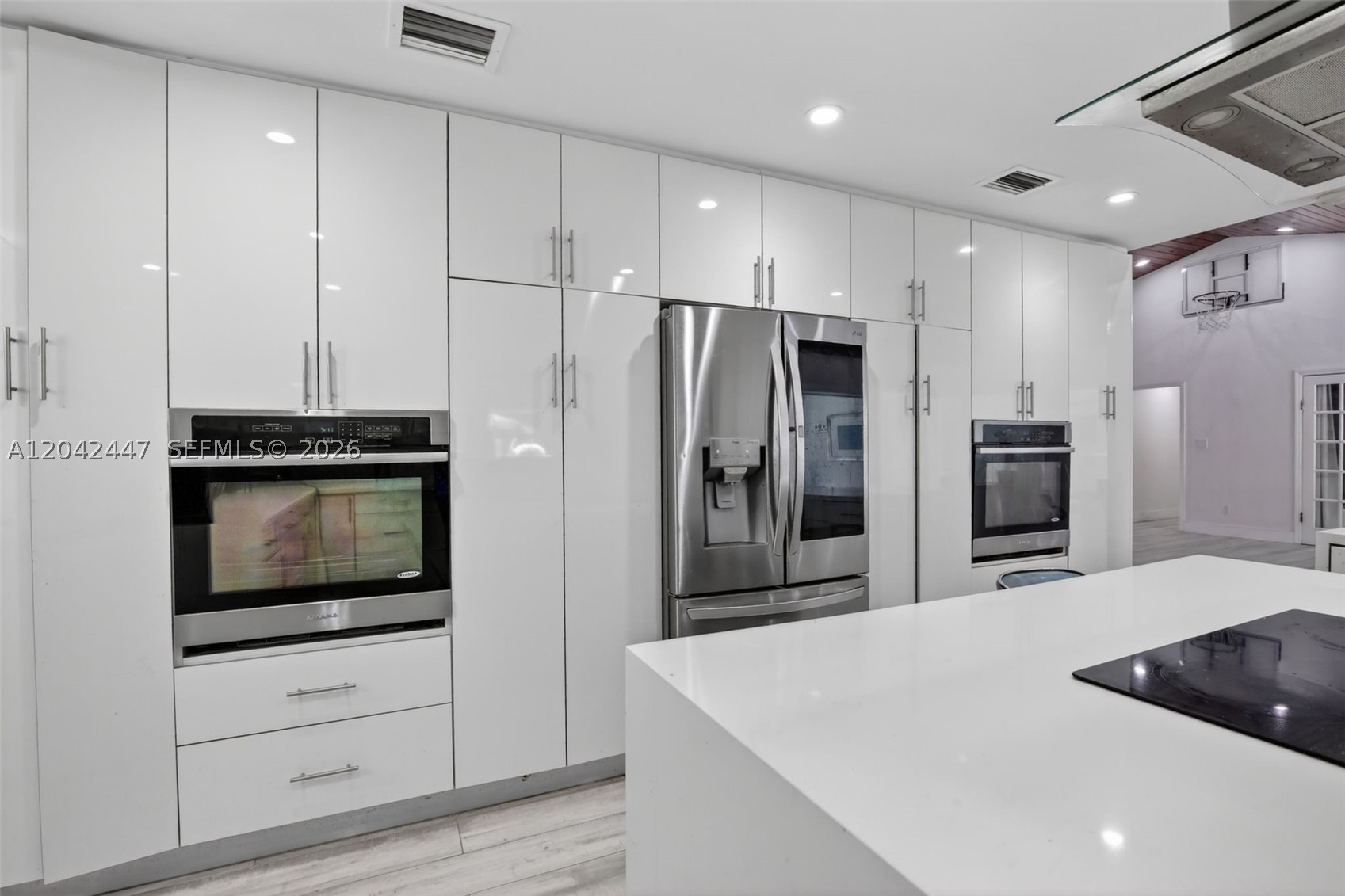 14401 SW 23rd St, Davie FL 33325