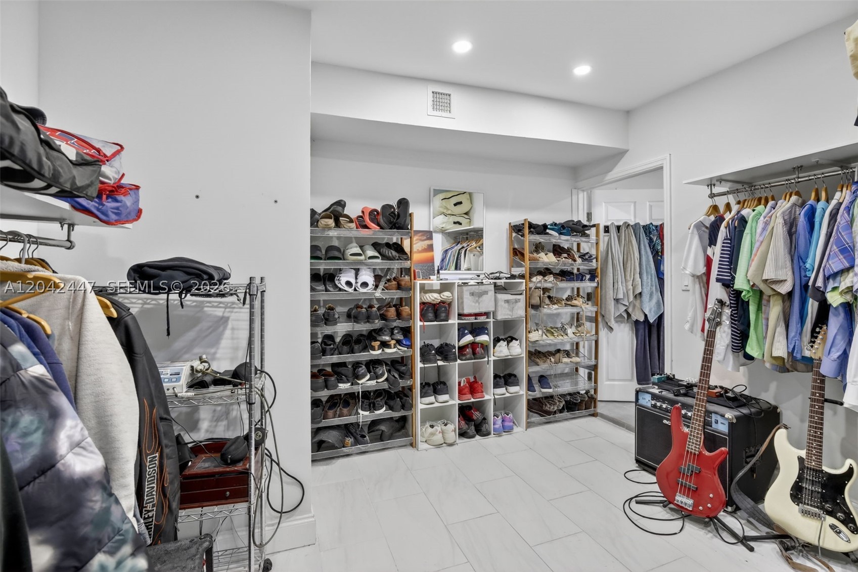 14401 SW 23rd St, Davie FL 33325