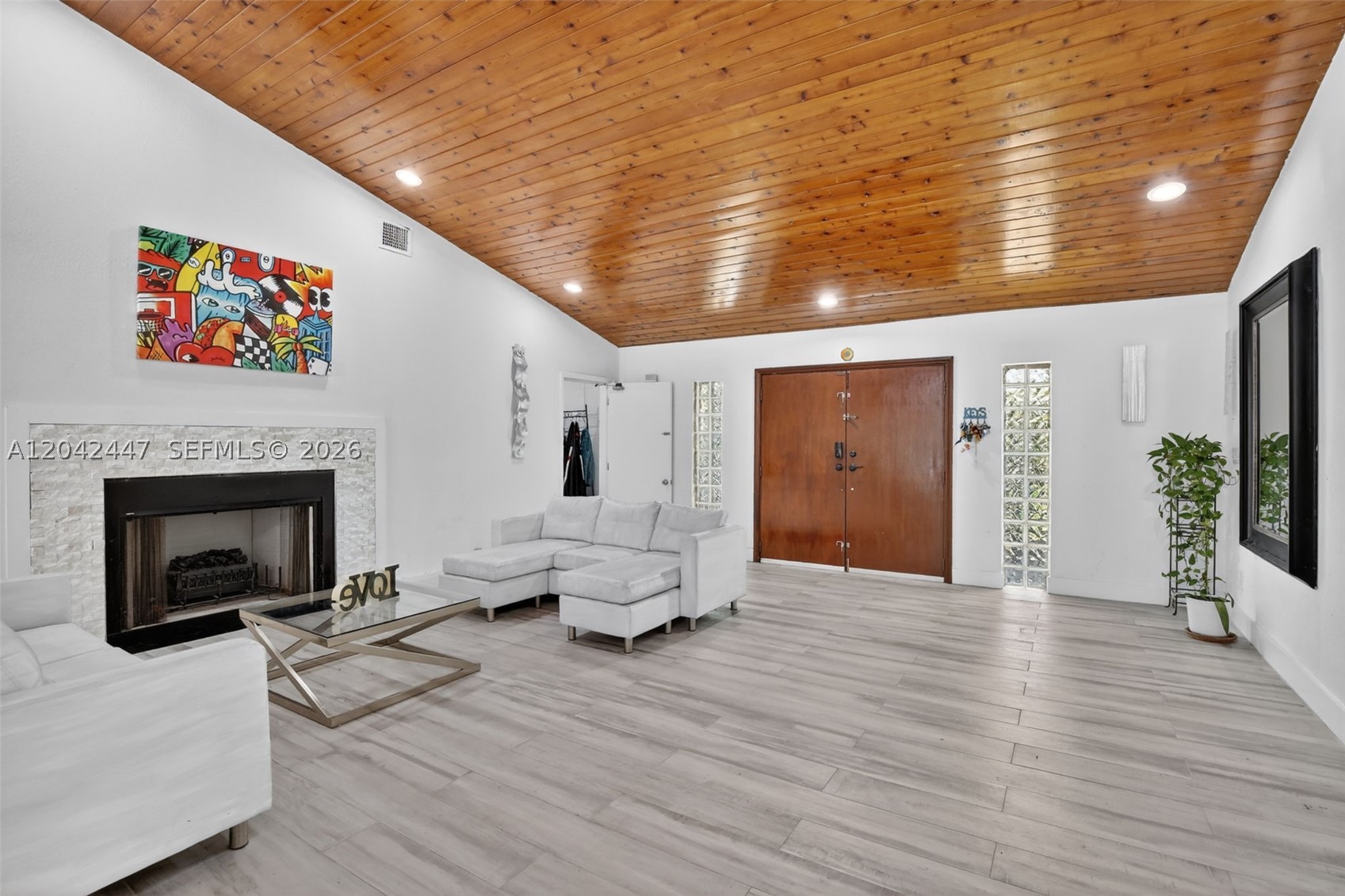 14401 SW 23rd St, Davie FL 33325