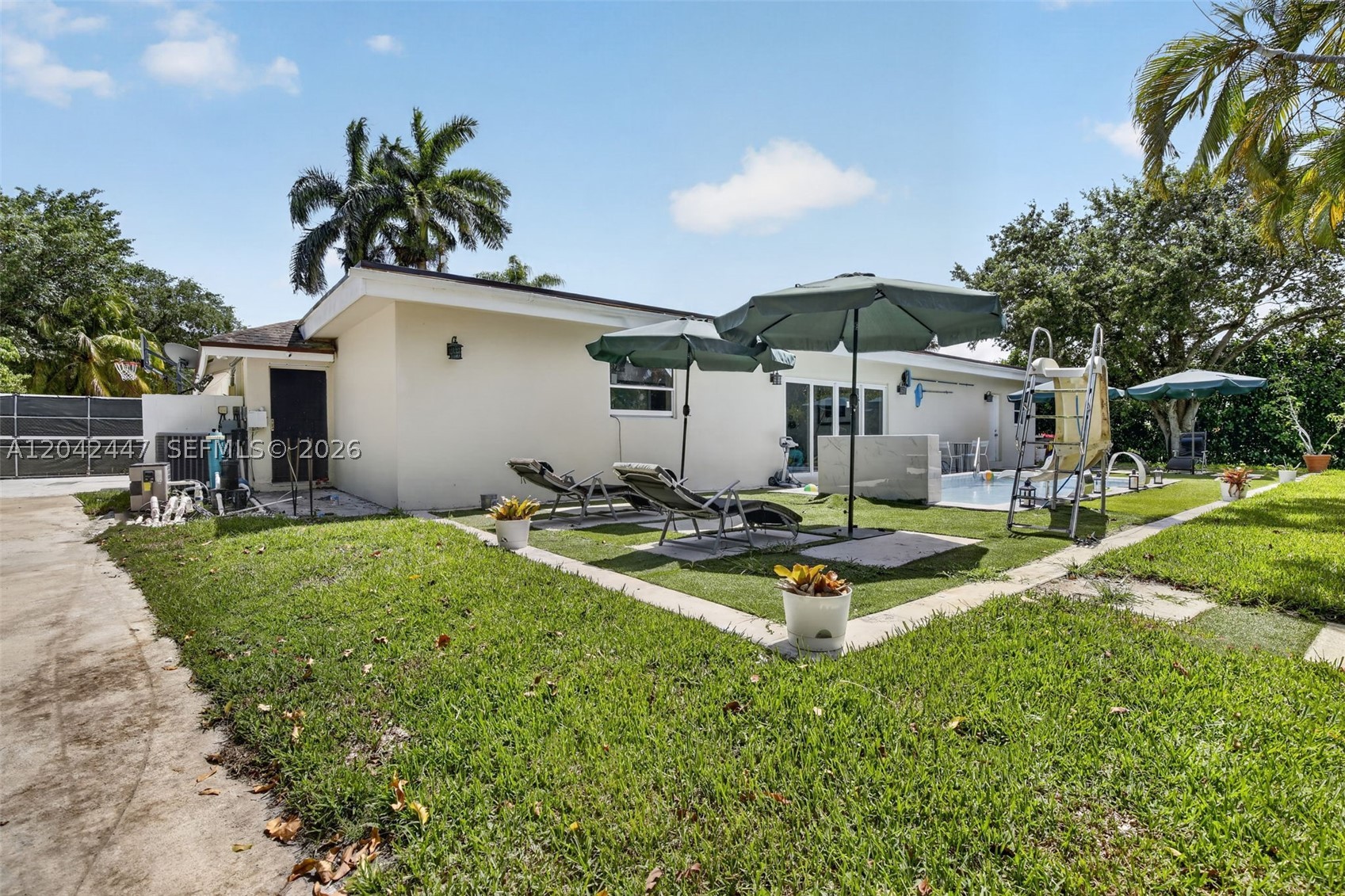 14401 SW 23rd St, Davie FL 33325