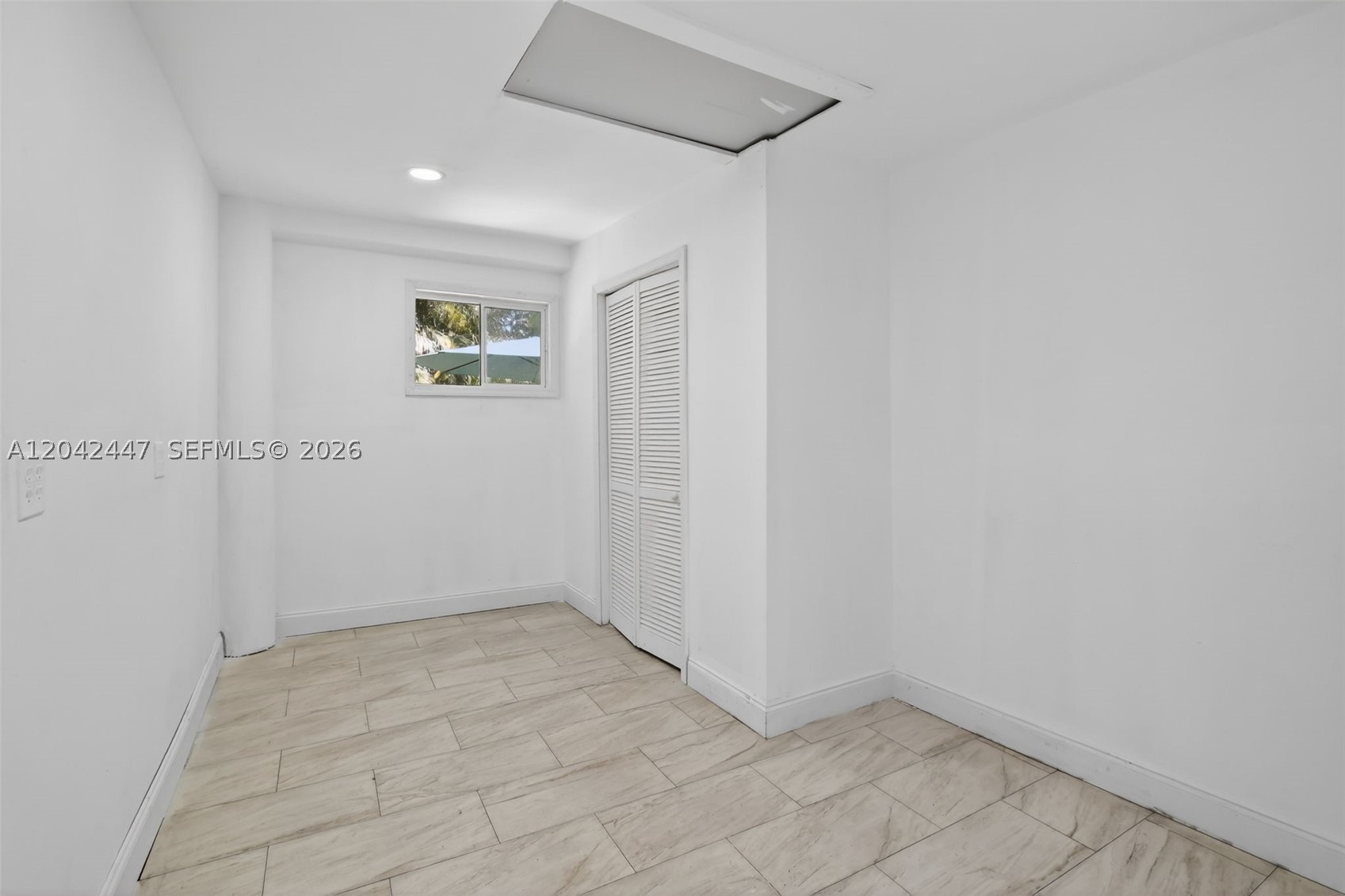 14401 SW 23rd St, Davie FL 33325