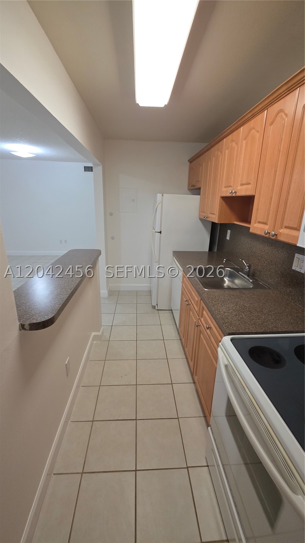 5839 SW 74th Ter #203, South Miami FL 33143