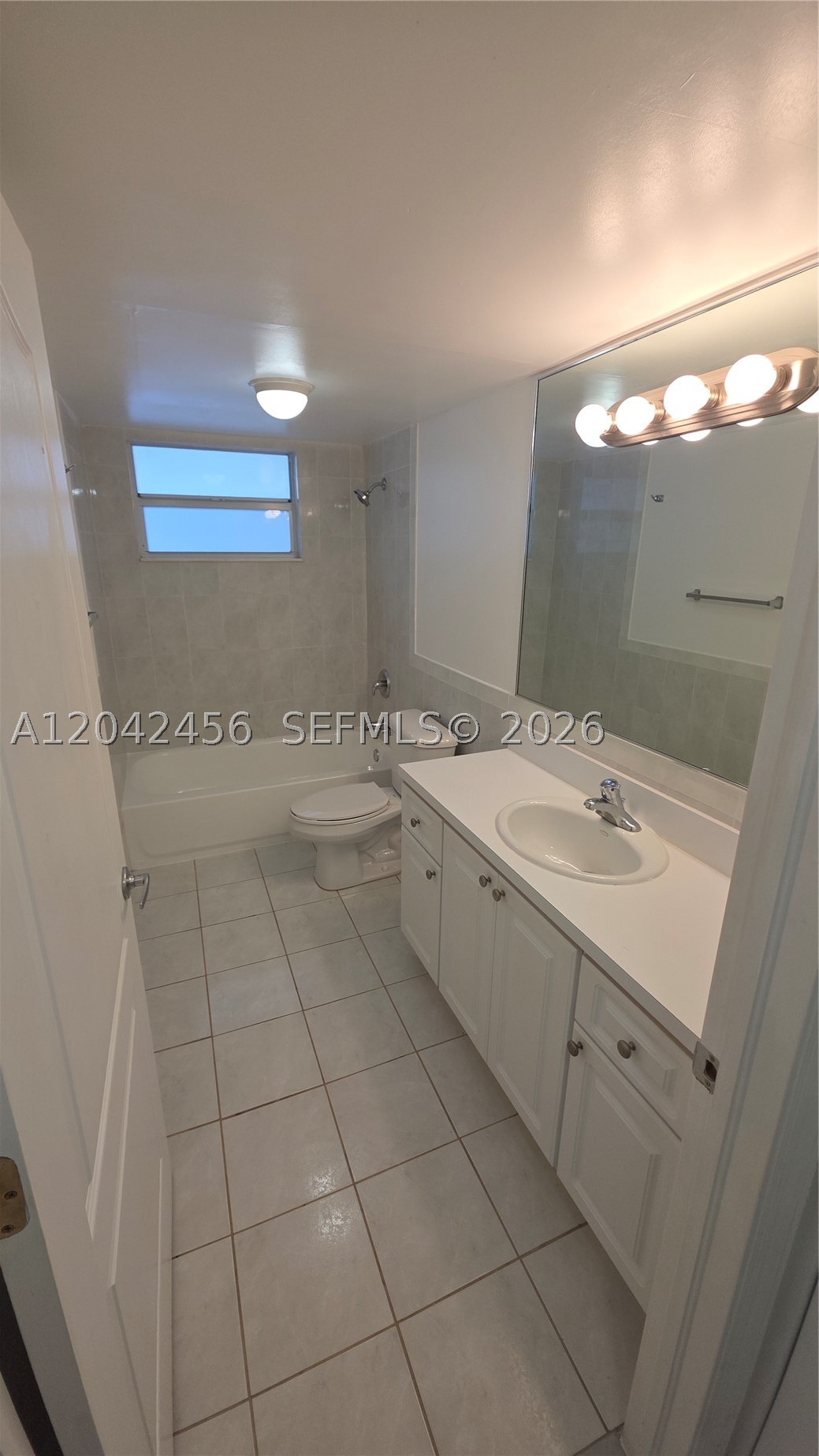 5839 SW 74th Ter #203, South Miami FL 33143
