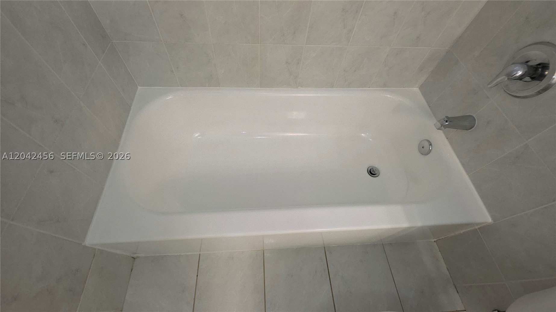 5839 SW 74th Ter #203, South Miami FL 33143