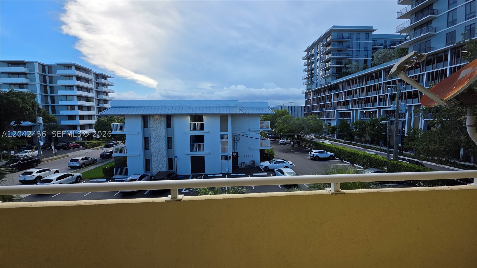 5839 SW 74th Ter #203, South Miami FL 33143