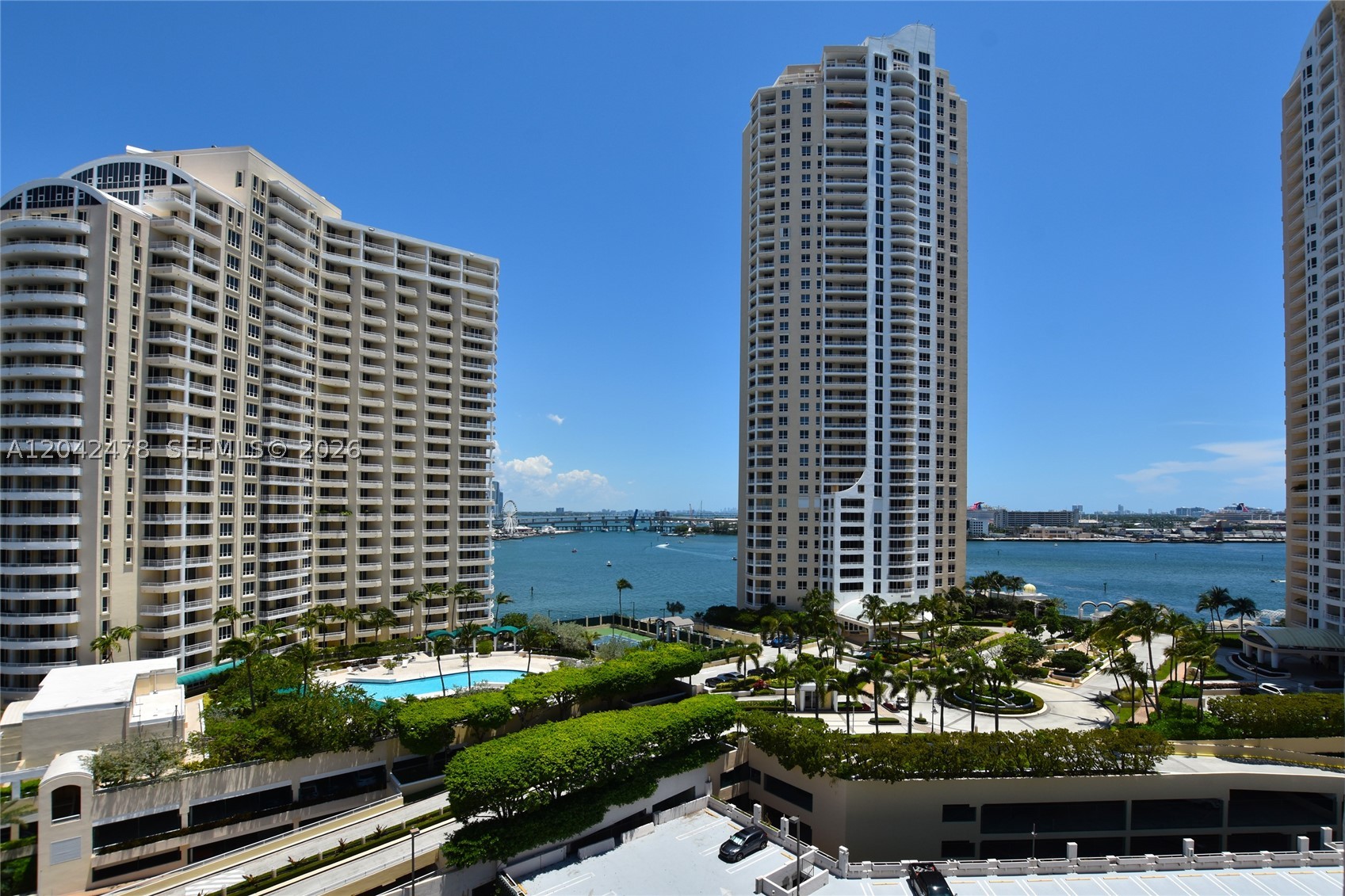 540 Brickell Key Dr #1513, Miami FL 33131