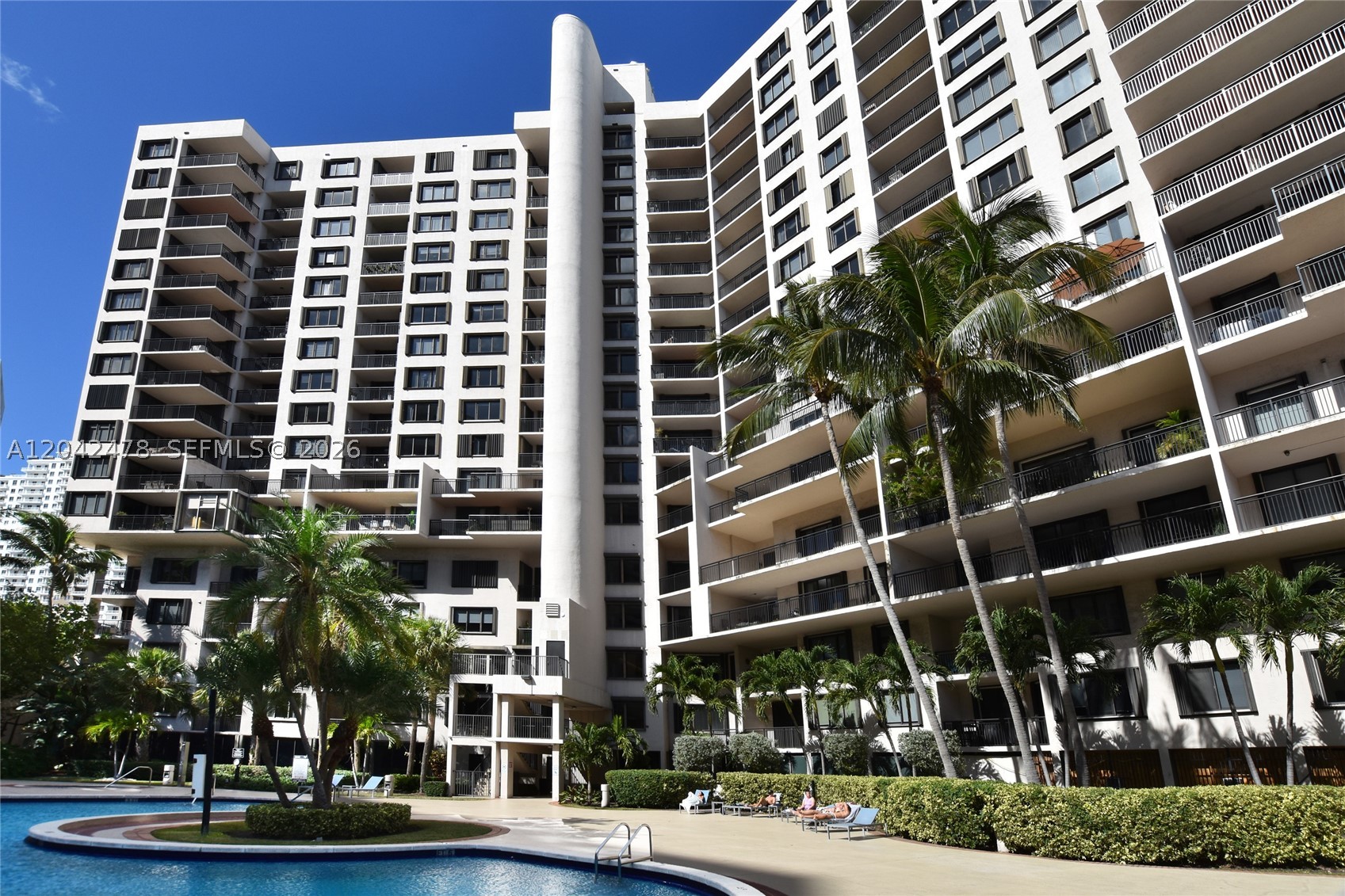 540 Brickell Key Dr #1513, Miami FL 33131