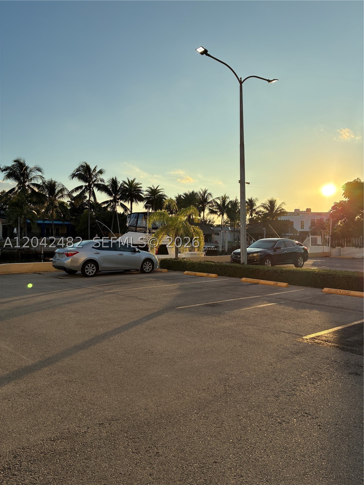 2000 NE 135th St #710, North Miami FL 33181