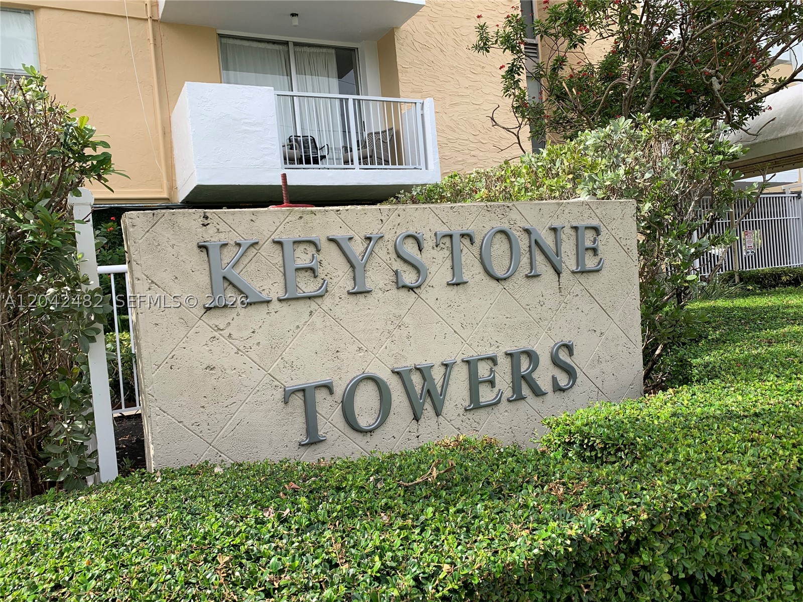 2000 NE 135th St #710, North Miami FL 33181