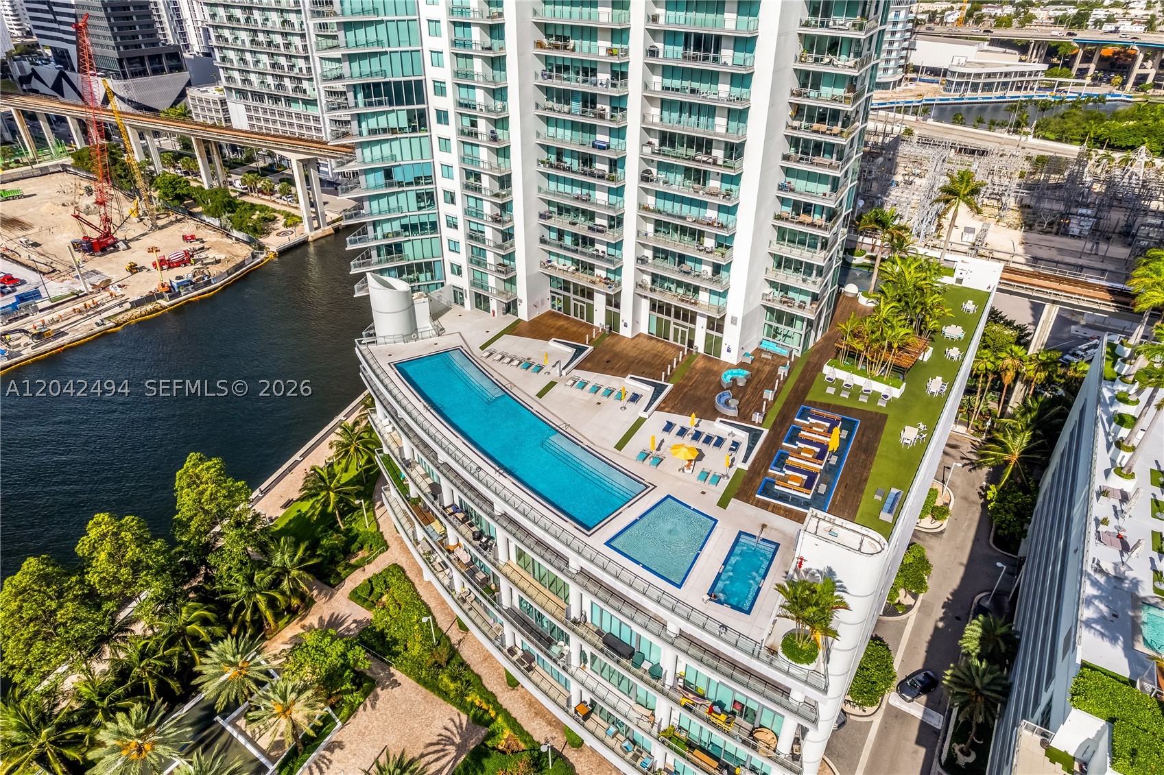 92 SW 3rd St #3912, Miami FL 33130